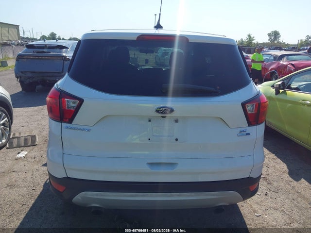 Продажа на аукционе авто 2019 Ford Escape Se, vin: 1FMCU9GD4KUB34287, номер лота: 45766481