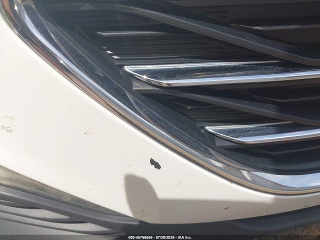 1G1ZC5ST3LF138998 Chevrolet Malibu Fwd 1fl
