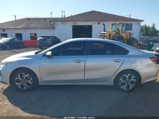 Продажа на аукционе авто 2019 Kia Forte Lxs, vin: 3KPF24AD6KE102880, номер лота: 45766561