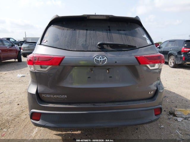 45766578 :رقم المزاد ، 5TDZZRFH2JS250188 vin ، 2018 Toyota Highlander Le Plus مزاد بيع