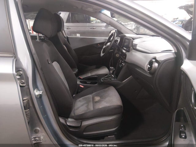 45766618 :رقم المزاد ، KM8K1CAA1LU416761 vin ، 2020 Hyundai Kona Se مزاد بيع