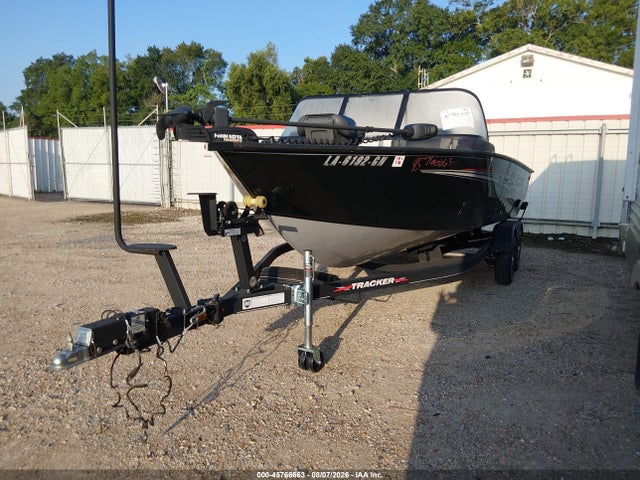 Tracker Other 2022 BUJ57772A222 Image 2