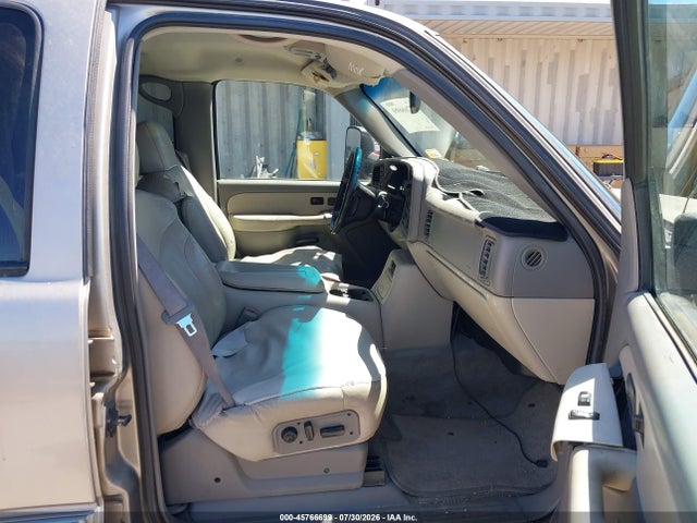 45766699 :رقم المزاد ، 3GKFK16T5YG160771 vin ، 2000 Gmc Yukon Xl 1500 Slt مزاد بيع