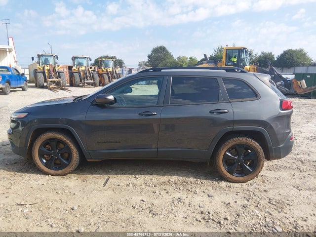 2016 Jeep Cherokee Altitude მანქანა იყიდება აუქციონზე, vin: 1C4PJLCSXGW233577, აუქციონის ნომერი: 45766723