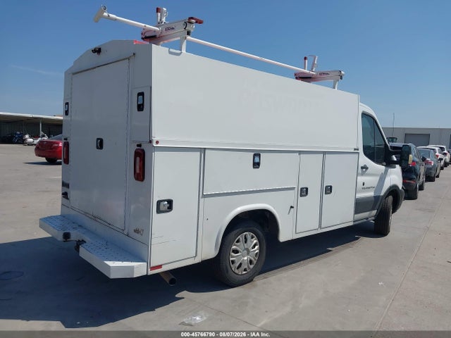 45766790 :رقم المزاد ، 1FDBW5PM7JKA17957 vin ، 2018 Ford Transit-350 Cutaway مزاد بيع