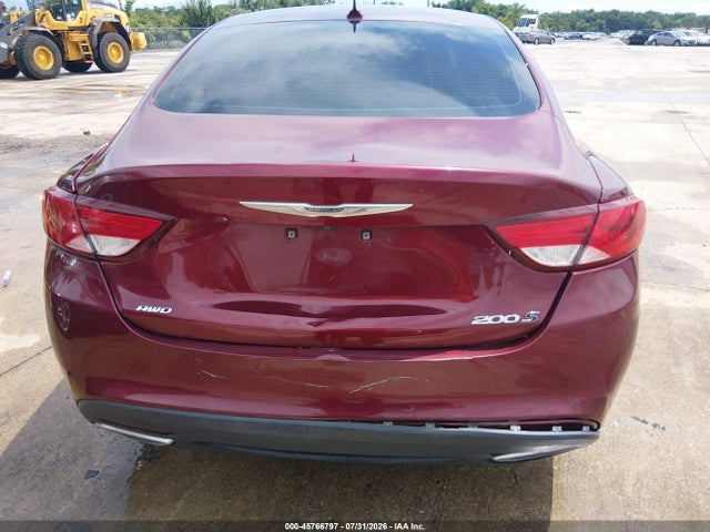 45766797 :رقم المزاد ، 1C3CCCDG7FN523528 vin ، 2015 Chrysler 200 S مزاد بيع