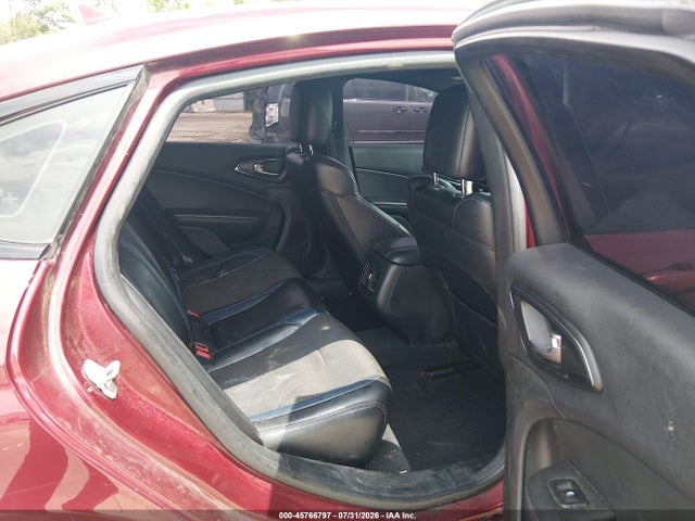 45766797 :رقم المزاد ، 1C3CCCDG7FN523528 vin ، 2015 Chrysler 200 S مزاد بيع