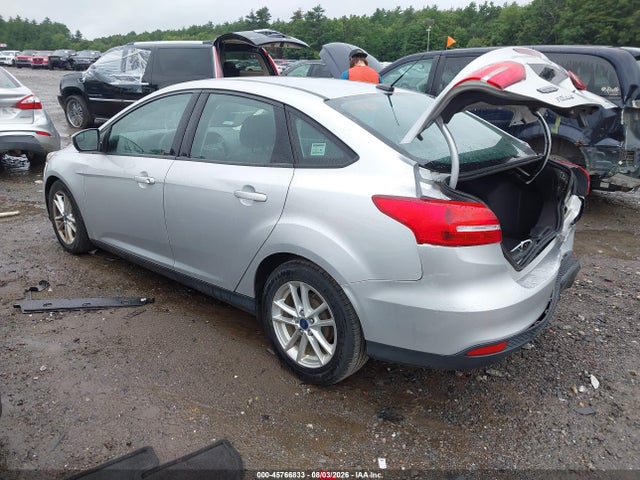 Ford FOCUS SE 2016 1FADP3F28GL303100 Image 3