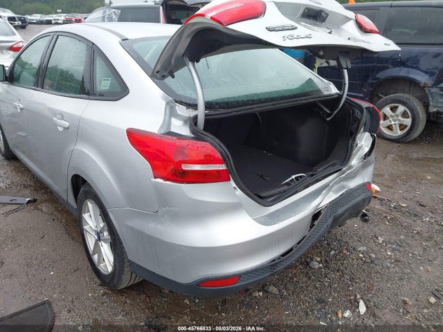 Ford FOCUS SE 2016 1FADP3F28GL303100 Image 6