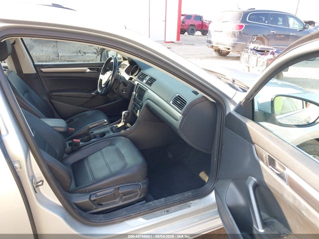 Aukcja sprzedaży 2017 Volkswagen Passat 1.8t R-line, vin: 1VWDT7A3XHC063432, numer aukcji: 45766861