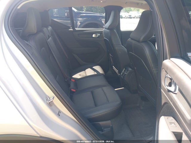 Продажа на аукционе авто 2025 Volvo Xc40 B5 Core Bright Theme, vin: YV4L12UJ6S2477321, номер лота: 45766883