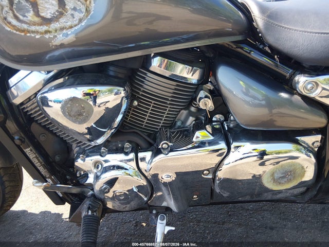 Suzuki VZ1500 2015 JS1VY55A3F2100033 Image 9