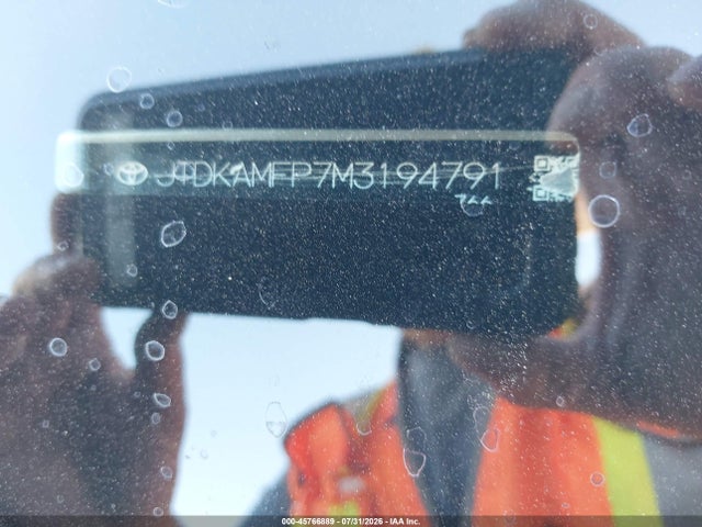 JTDKAMFP7M3194791 Toyota Prius Prime Le