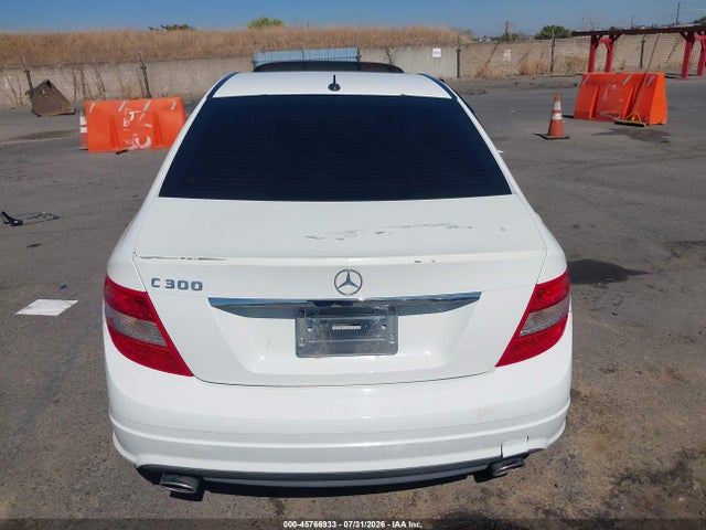 2011 Mercedes-benz C 300 Luxury/sport მანქანა იყიდება აუქციონზე, vin: WDDGF5EB0BR150618, აუქციონის ნომერი: 45766933