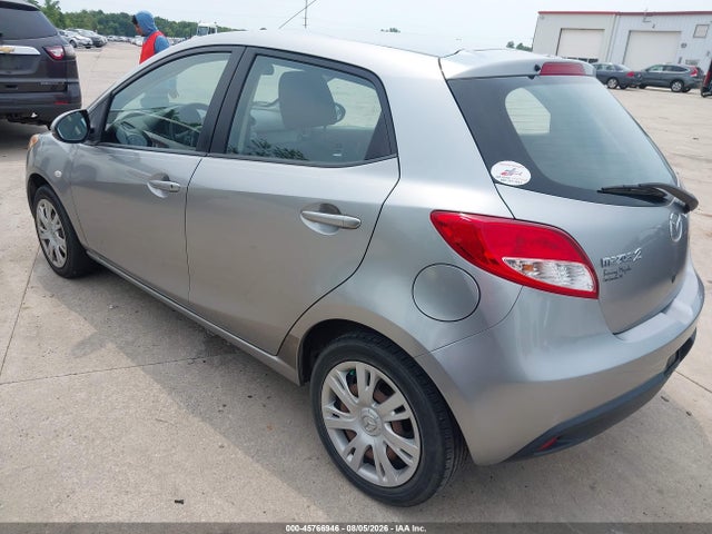45766946 :رقم المزاد ، JM1DE1HY8B0106346 vin ، 2011 Mazda Mazda2 Sport مزاد بيع