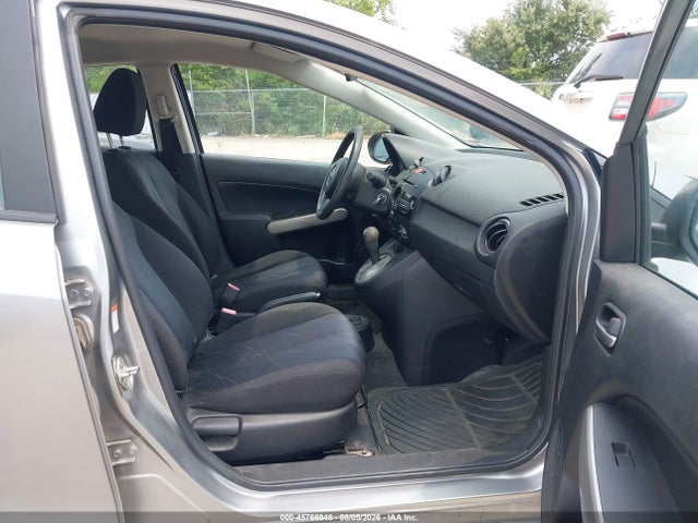 45766946 :رقم المزاد ، JM1DE1HY8B0106346 vin ، 2011 Mazda Mazda2 Sport مزاد بيع