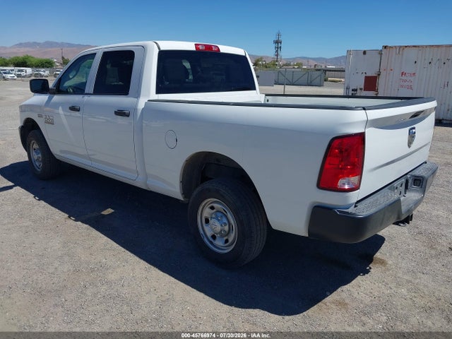 45766974 :رقم المزاد ، 3C6TR4CT2JG312969 vin ، 2018 Ram 2500 Tradesman  4x2 6'4 Box مزاد بيع