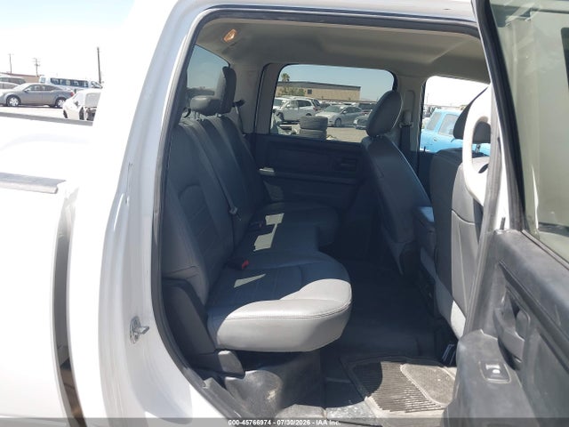 45766974 :رقم المزاد ، 3C6TR4CT2JG312969 vin ، 2018 Ram 2500 Tradesman  4x2 6'4 Box مزاد بيع