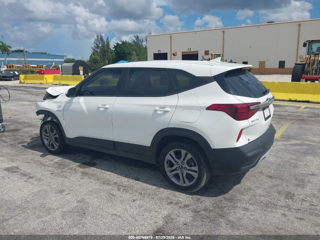 2023 Kia Seltos Lx მანქანა იყიდება აუქციონზე, vin: KNDEPCAA0P7451621, აუქციონის ნომერი: 45766979