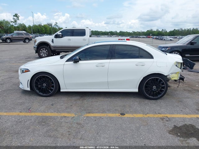 2022 Mercedes-benz A 220 მანქანა იყიდება აუქციონზე, vin: W1K3G4EB2NJ368438, აუქციონის ნომერი: 45766992