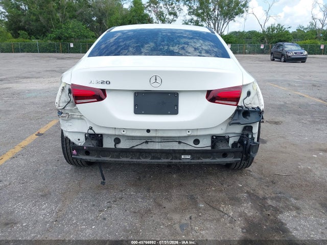 2022 Mercedes-benz A 220 მანქანა იყიდება აუქციონზე, vin: W1K3G4EB2NJ368438, აუქციონის ნომერი: 45766992