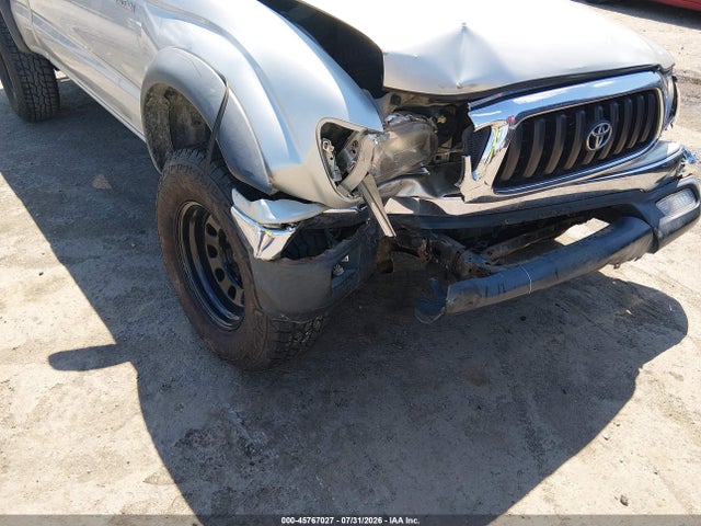 2001 Toyota Tacoma მანქანა იყიდება აუქციონზე, vin: 5TEWM72N51Z723800, აუქციონის ნომერი: 45767027