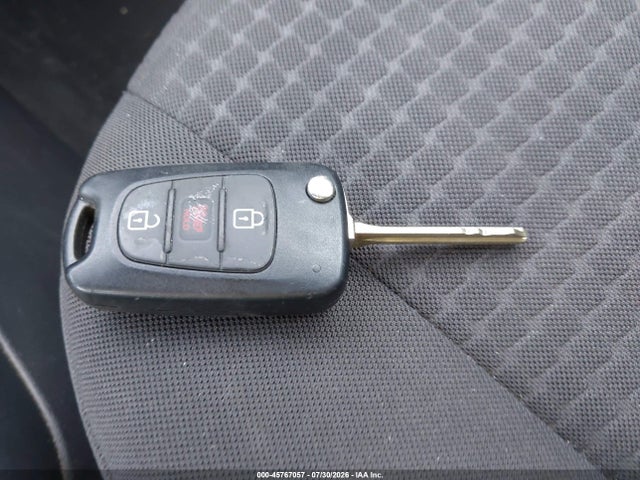 2013 Kia Soul მანქანა იყიდება აუქციონზე, vin: KNDJT2A55D7527756, აუქციონის ნომერი: 45767057