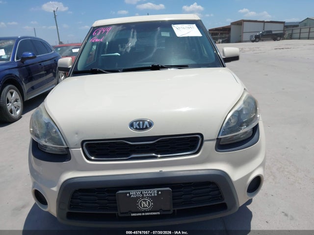 2013 Kia Soul მანქანა იყიდება აუქციონზე, vin: KNDJT2A55D7527756, აუქციონის ნომერი: 45767057