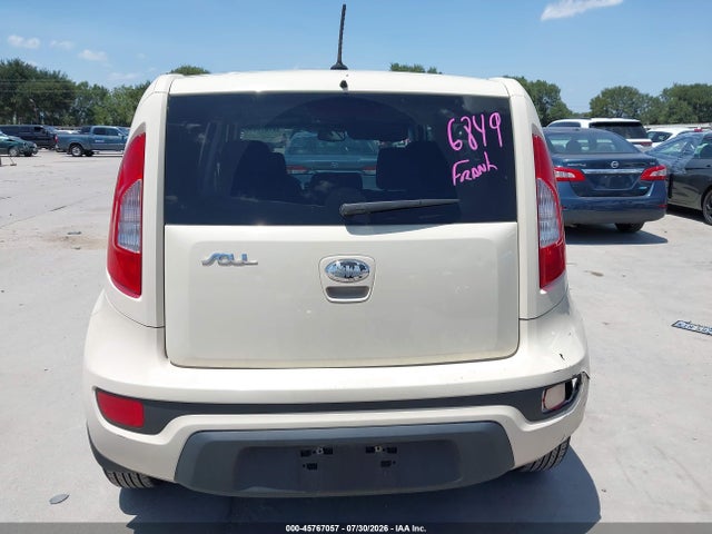 2013 Kia Soul მანქანა იყიდება აუქციონზე, vin: KNDJT2A55D7527756, აუქციონის ნომერი: 45767057