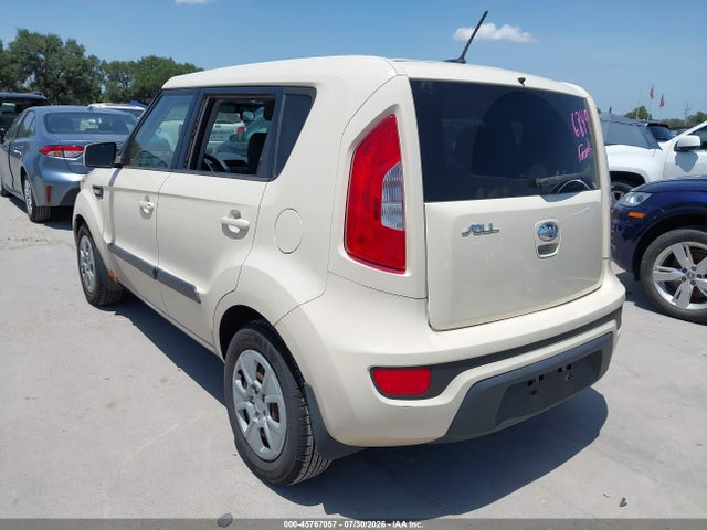 2013 Kia Soul მანქანა იყიდება აუქციონზე, vin: KNDJT2A55D7527756, აუქციონის ნომერი: 45767057