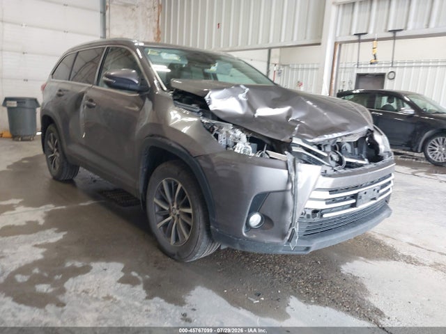 Toyota Highlander Xle 2017 5TDJZRFH5HS394194 головне зображення