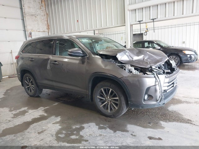 Toyota Highlander Xle 2017 5TDJZRFH5HS394194 Image 13