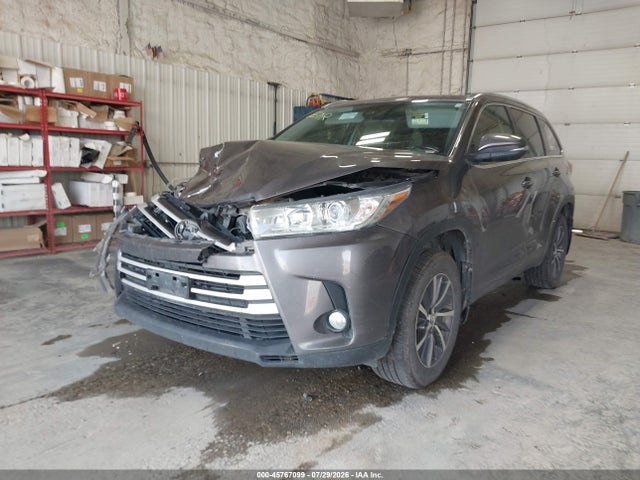 Toyota Highlander Xle 2017 5TDJZRFH5HS394194 Image 2