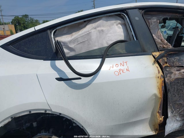 Продаж на аукціоні авто 2020 Tesla Model Y Long Range Dual Motor All-wheel Drive, vin: 5YJYGDEE1LF057114, номер лоту: 45767105