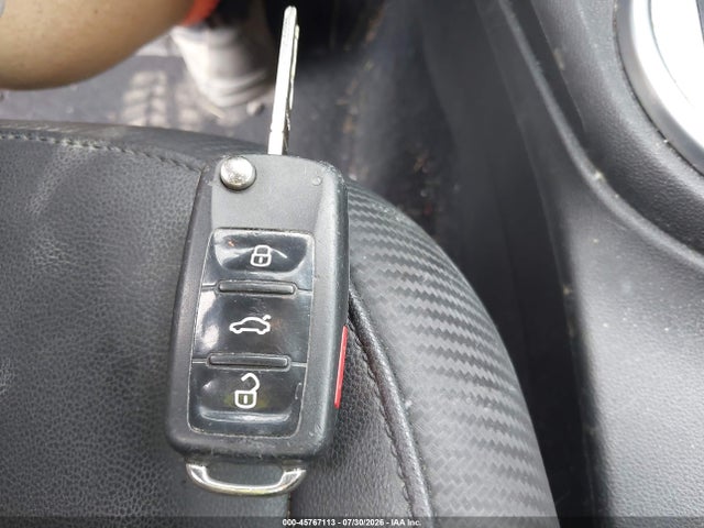 45767113 :رقم المزاد ، 3VWF17AT7GM612435 vin ، 2016 Volkswagen Beetle 1.8t Wolfsburg Edition مزاد بيع