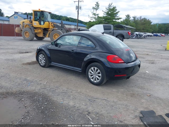 45767113 :رقم المزاد ، 3VWF17AT7GM612435 vin ، 2016 Volkswagen Beetle 1.8t Wolfsburg Edition مزاد بيع