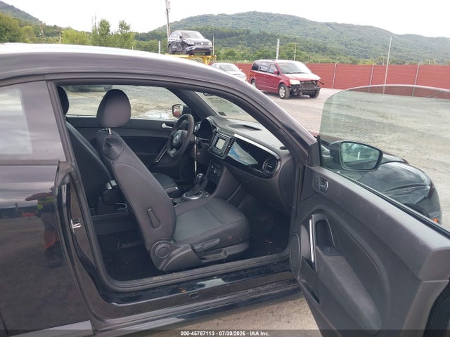 45767113 :رقم المزاد ، 3VWF17AT7GM612435 vin ، 2016 Volkswagen Beetle 1.8t Wolfsburg Edition مزاد بيع
