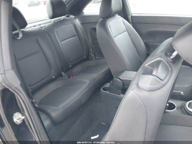 45767113 :رقم المزاد ، 3VWF17AT7GM612435 vin ، 2016 Volkswagen Beetle 1.8t Wolfsburg Edition مزاد بيع
