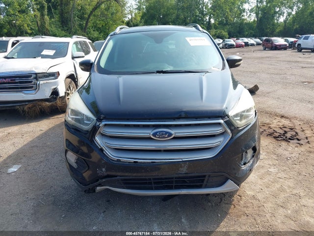 45767184 :رقم المزاد ، 1FMCU9J90JUA21603 vin ، 2018 Ford Escape Titanium مزاد بيع