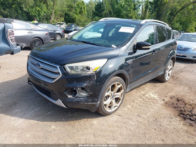 45767184 :رقم المزاد ، 1FMCU9J90JUA21603 vin ، 2018 Ford Escape Titanium مزاد بيع