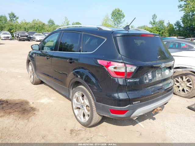 45767184 :رقم المزاد ، 1FMCU9J90JUA21603 vin ، 2018 Ford Escape Titanium مزاد بيع