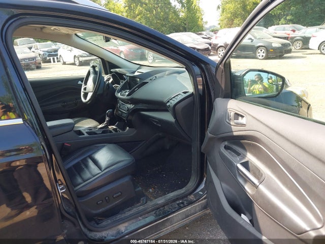 45767184 :رقم المزاد ، 1FMCU9J90JUA21603 vin ، 2018 Ford Escape Titanium مزاد بيع