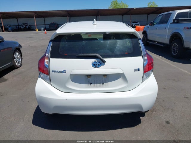 Toyota Prius C Three 2016 JTDKDTB33G1588969 Image 16