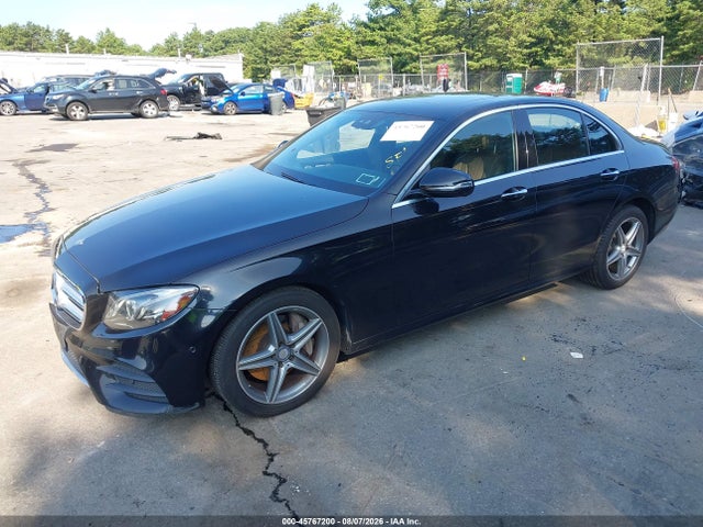 45767200 :رقم المزاد ، WDDZF4KB4HA080040 vin ، 2017 Mercedes-benz E 300 4matic مزاد بيع