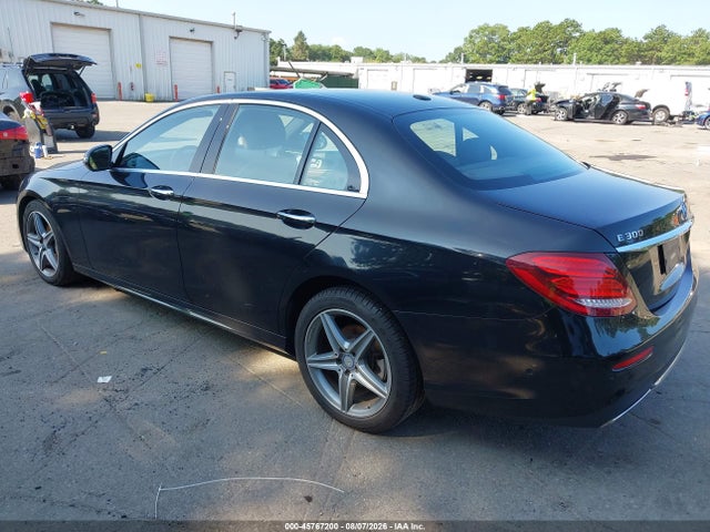 45767200 :رقم المزاد ، WDDZF4KB4HA080040 vin ، 2017 Mercedes-benz E 300 4matic مزاد بيع
