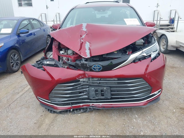 Продажа на аукционе авто 2021 Toyota Sienna Platinum, vin: 5TDESKFC6MS022973, номер лота: 45767211