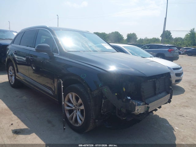 Продажа на аукционе авто 2017 Audi Q7 3.0t Premium, vin: WA1LAAF75HD033174, номер лота: 45767228