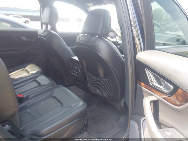 Продажа на аукционе авто 2017 Audi Q7 3.0t Premium, vin: WA1LAAF75HD033174, номер лота: 45767228