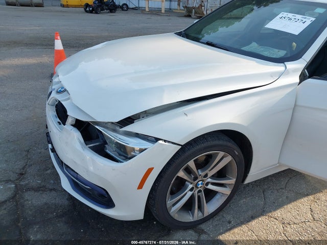 Продаж на аукціоні авто 2018 Bmw 330i Xdrive, vin: WBA8D9C5XJA615246, номер лоту: 45767274
