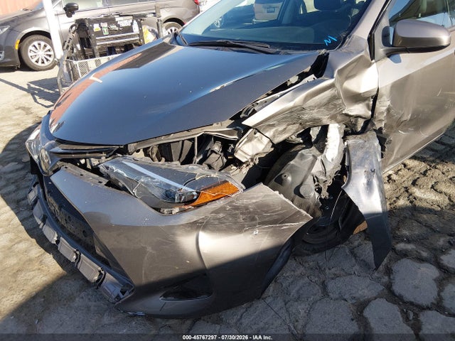 2T1BURHE6JC077982 Toyota COROLLA LE